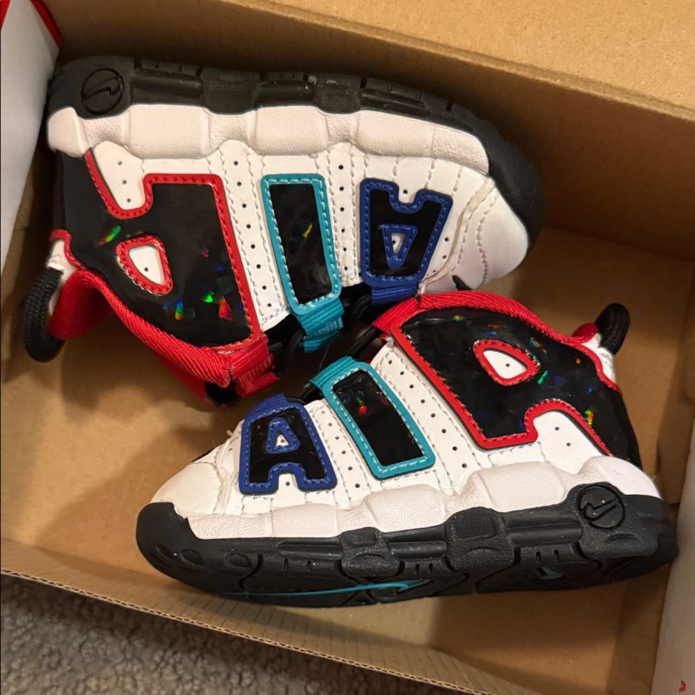 Nike Kids Air More Uptempo Sneakers - Mulitcolor and reflective!